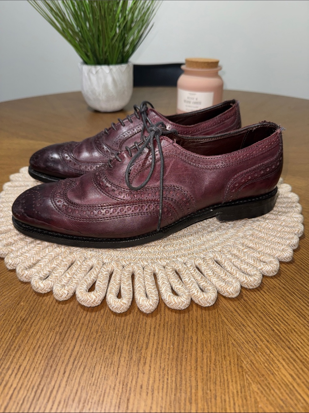 VINTAGE Allen Edmonds 8 D purple independence collection wing tip Oxford shoes